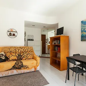 Youhosty - Osoppo 7 Milano