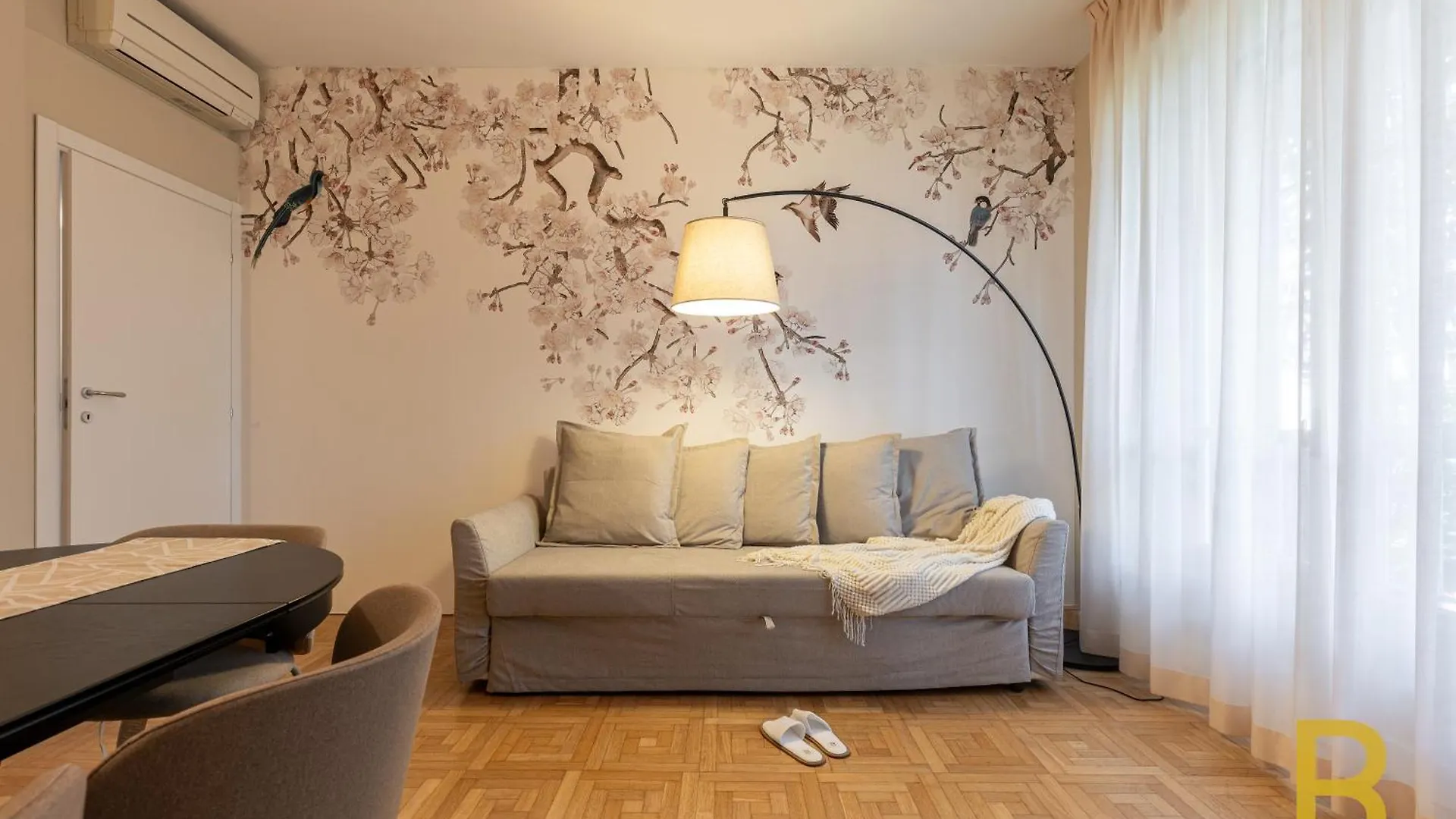 Beplace Apartments In Fiera Milan
