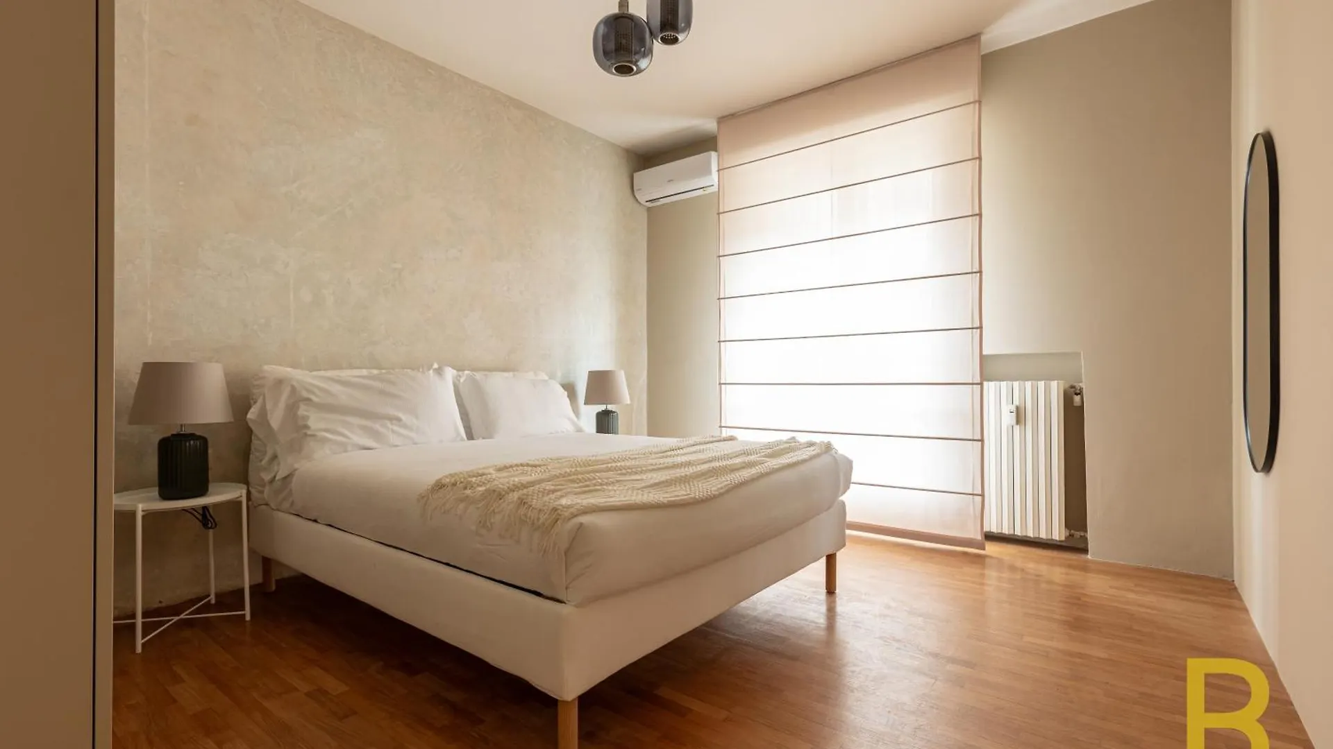 Beplace Apartments In Fiera Milan