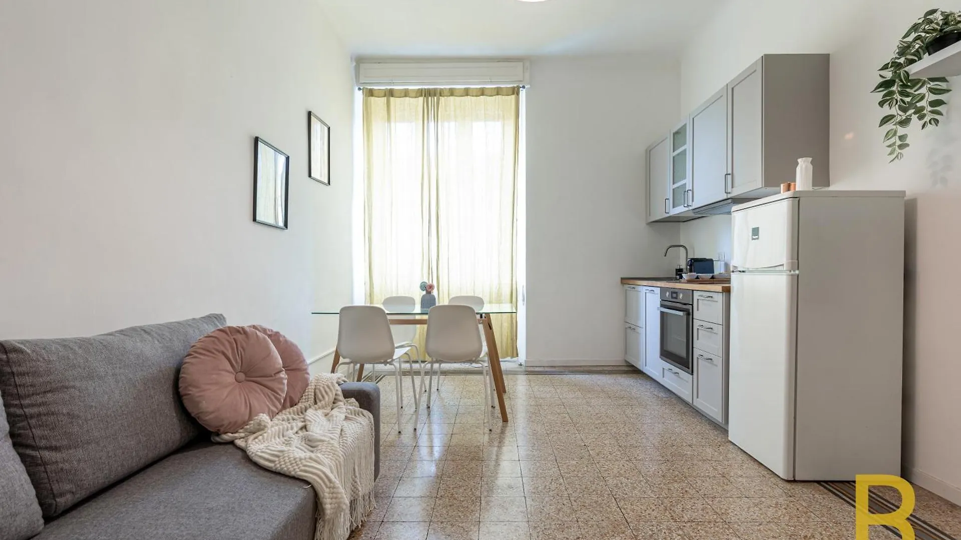 Beplace Apartments In Fiera Milano Italia